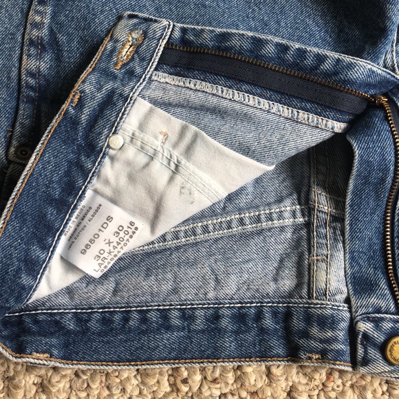 Vintage Wrangler Cutoff Shorts - Picture 3 of 3